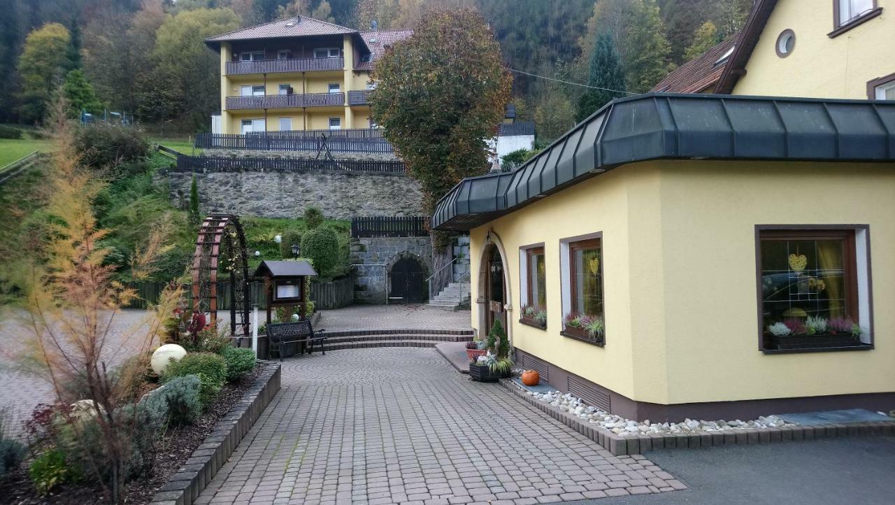 Gasthof Hotel Schwarzes Ross Bad Berneck im Fichtelgebirge Extérieur photo